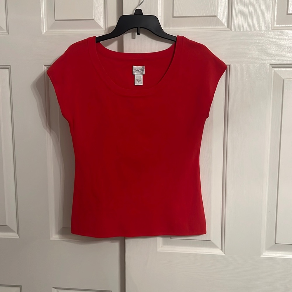 U64- Chico's Red Pullover Round Neck Sleeveless Knit Top Blouse Size 1